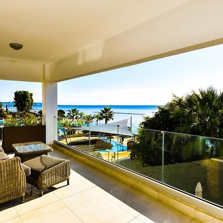 Pegasus Beach Front Daire Limasol Dış mekan fotoğraf